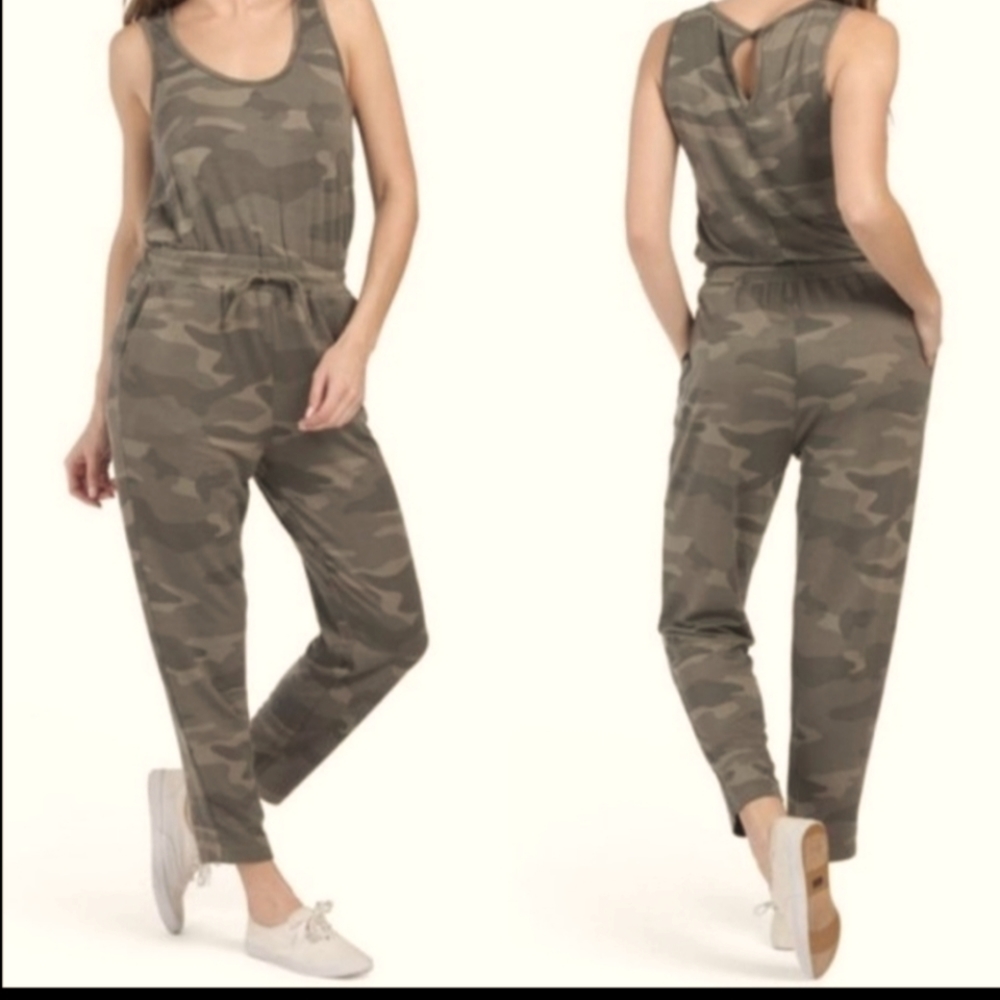 Splendid Camo Jumpsuit, medium, NWT